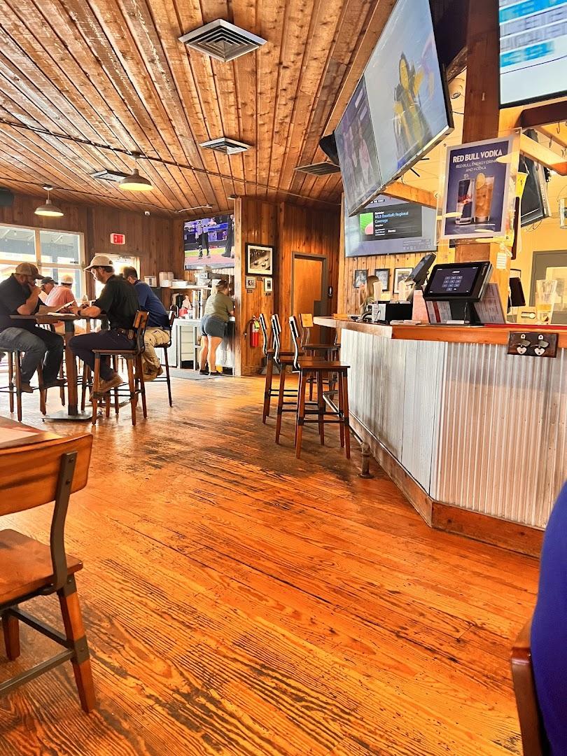 Underdogs Grill & Chill